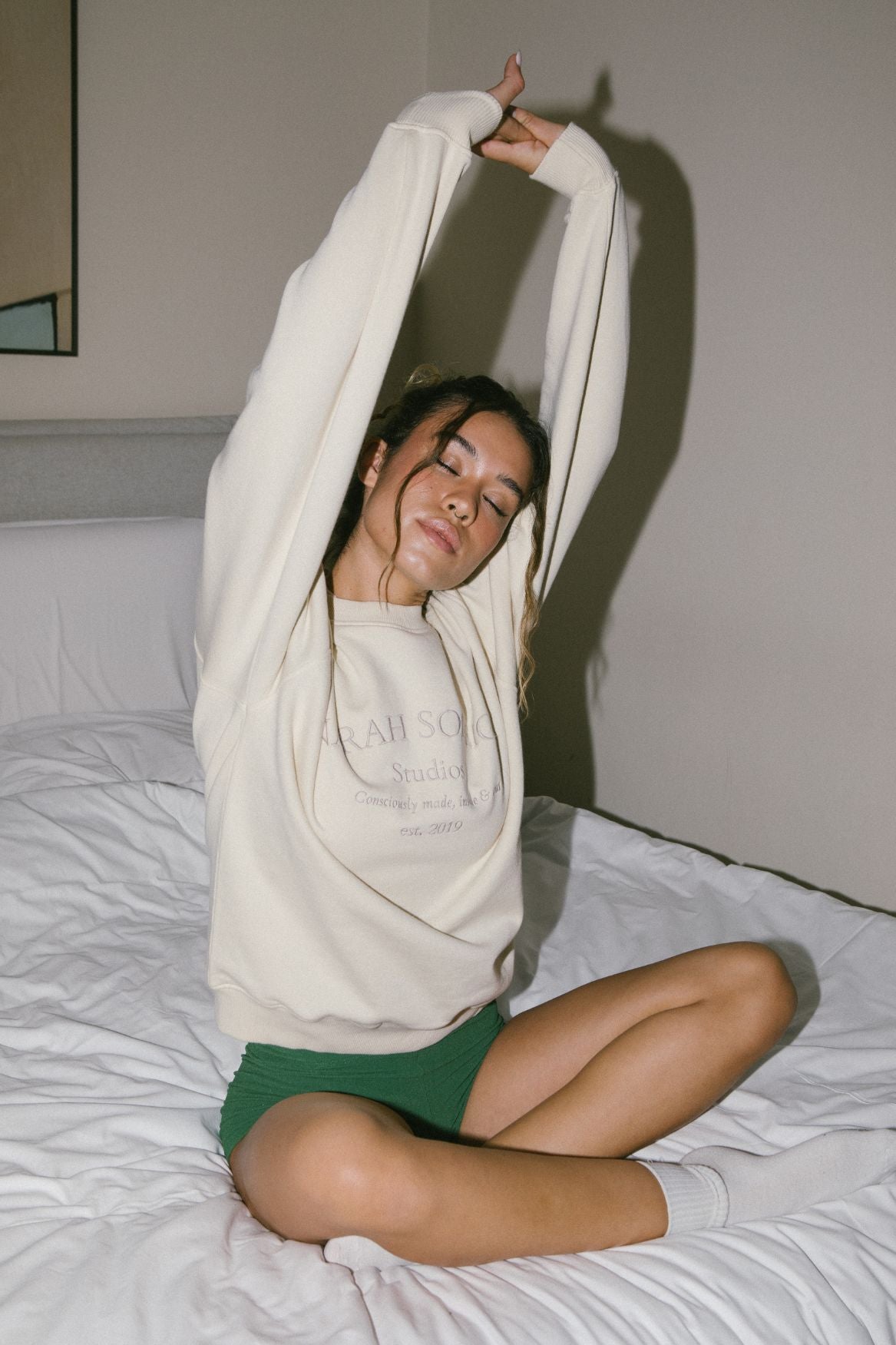 Studio Sweatshirt Organic Cotton - Off - White - Narah Soleigh | Luxe Line